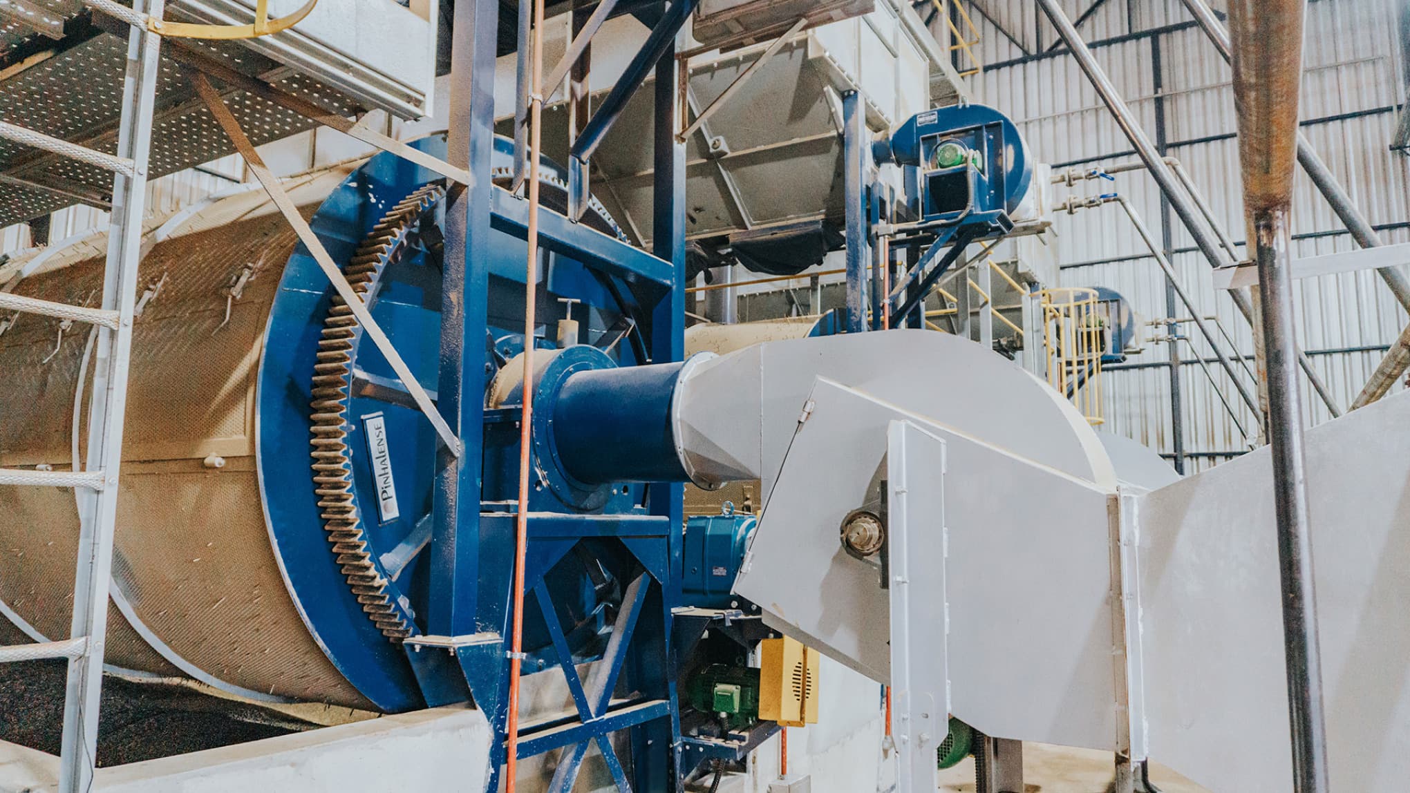 Secador de café de caldeira da Pinhalense