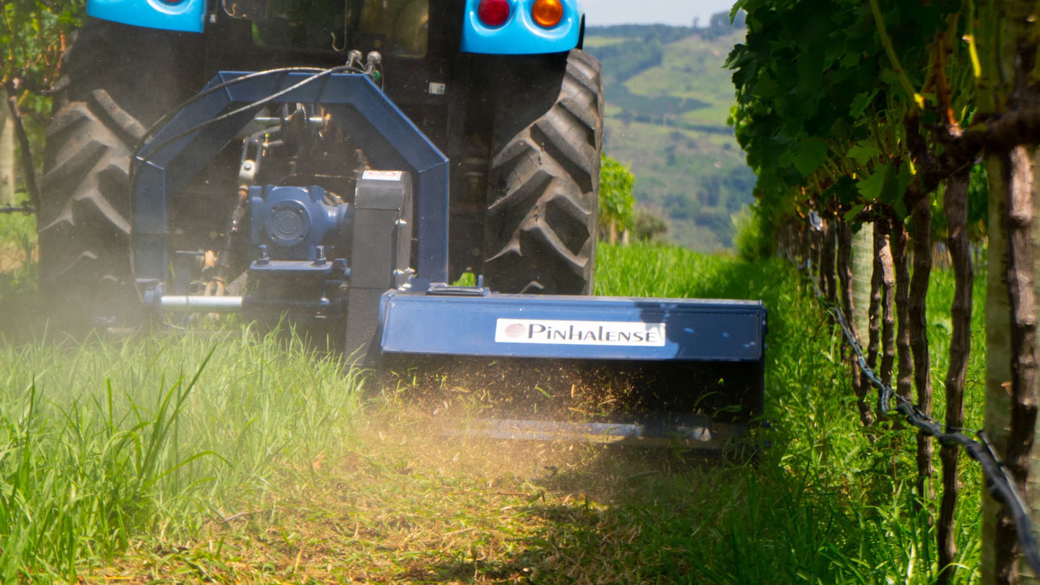 Trincha Super Versatil em funcionamento